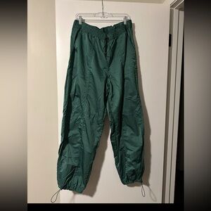 Women’s Size XXL Green Windbreaker Cargo Pants -Target Brand